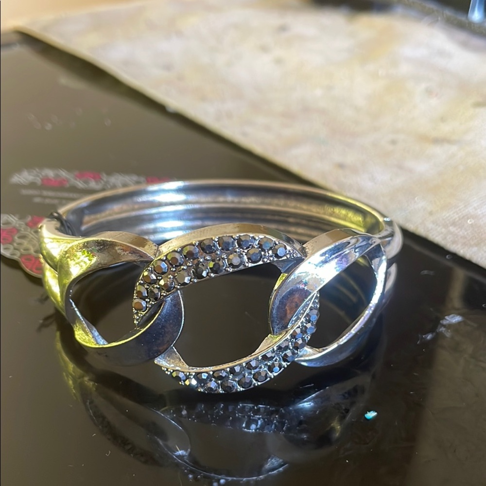 Paparazzi Silver and Black Bracelet with Elegant Wave Design
